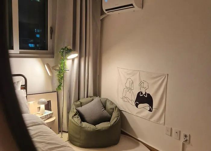 公寓 6 Minutes From Dongmyo Station In Jongno, Naksan Park Bukchon Hanok Village Gyeongbokgung Palace 首爾